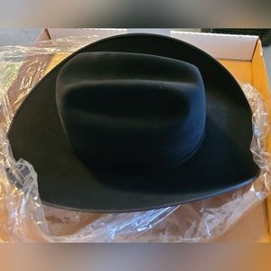 Black felt Hobby Horse cowboy hat 7 1/8 long oval